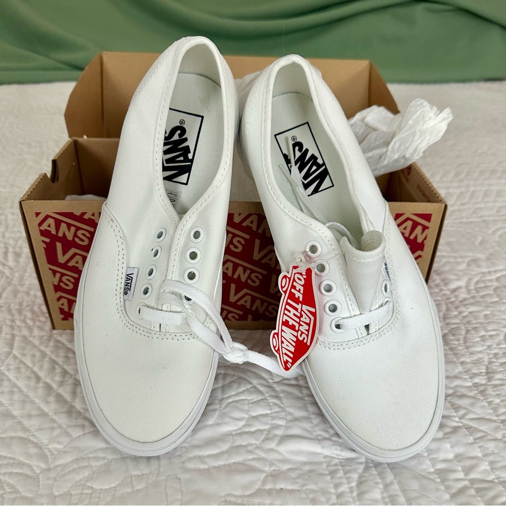 Vans Off the Wall women’s white canvas sneakers